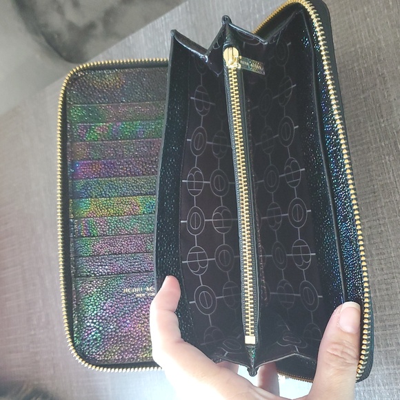 Henri Bendel Petrol Continental Wallet - Picture 6 of 7